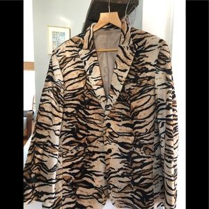 Mens jacket animal print.